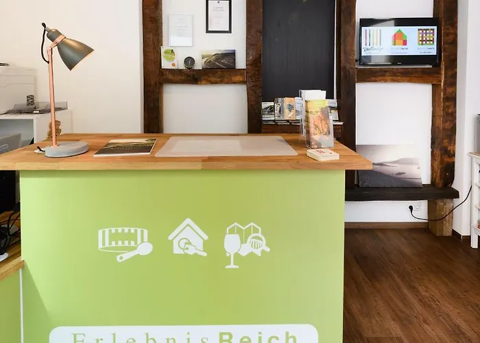 21 / Zentral / Terrasse / Seilbahn Blick *