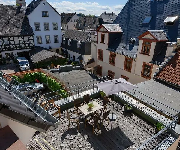 21 / Zentral / Terrasse / Seilbahn Blick